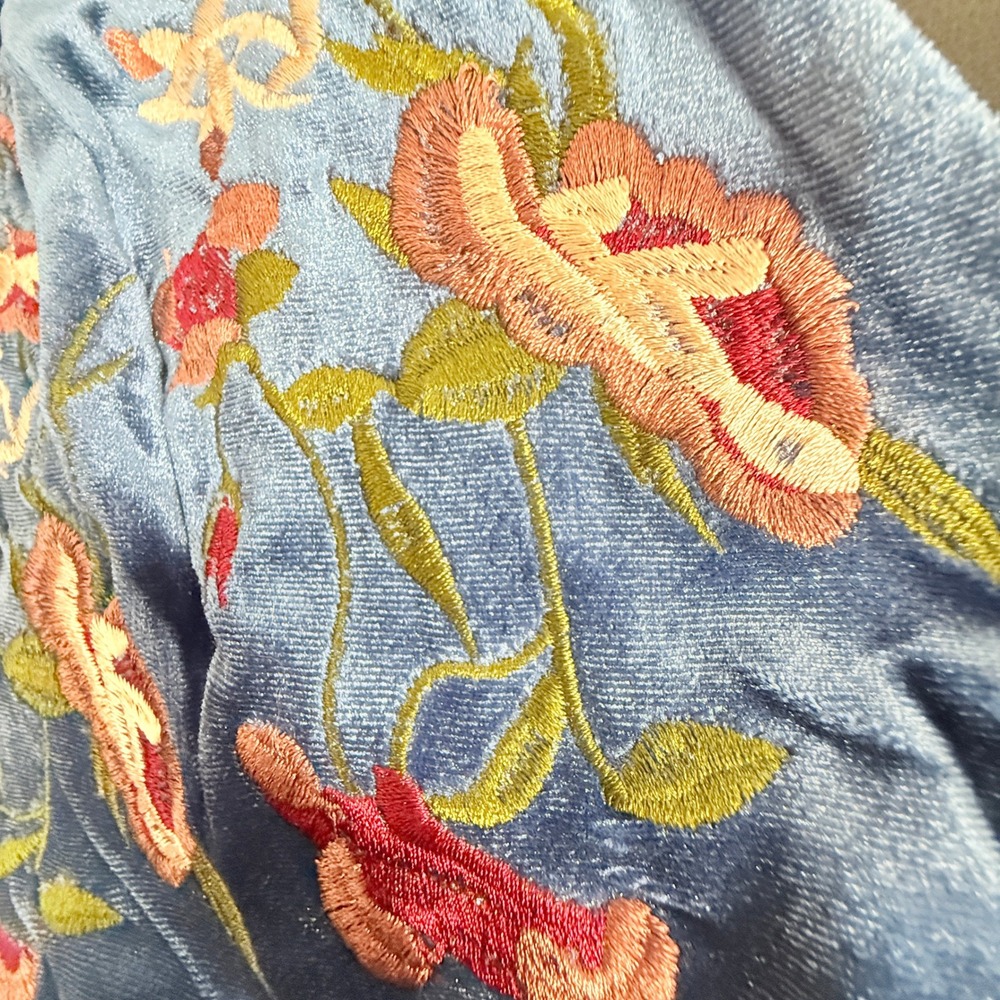 New Fairy Floral Embroidered Blue Crop Top Spaghetti Strap Womens Jr L Festival - Picture 2 of 8